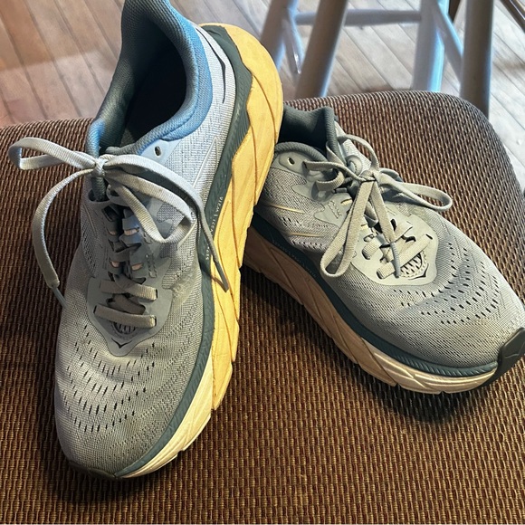 Hoka Women's Arahi Running Shoes Blue Size 6.5B - Picture 8 of 9